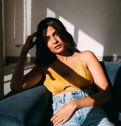 ‘ધ ફેમિલી મેન’ એક્ટ્રેસ શ્રેયા ધનવંતરીનો હોટ અંદાજ થયો વાયરલ, જુઓ તસવીરો