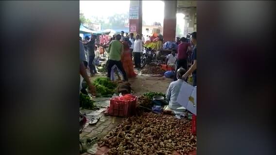 MP के ग्वालियर में पार्किंग को लेकर भयंकर मारपीट