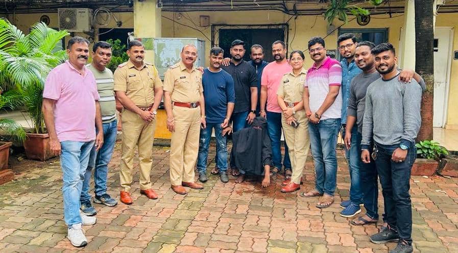 Varsova Crime : मित्रचं बनला वैरी! गांजा पिण्याच्या वादातून एकाची हत्या, वर्सोवा पोलीसांकडून आरोपीला अटक murder due to dispute over consumption of ganja Versova police has arrested one accused Varsova Crime : मित्रचं बनला वैरी! गांजा पिण्याच्या वादातून एकाची हत्या, वर्सोवा पोलीसांकडून आरोपीला अटक