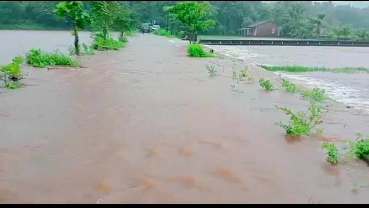 राज्यात पुन्हा एकदा पावसाने हजेरी लावली आहे. कोकणासह राज्यात मुसळधार पाऊस सुरु झालाय.