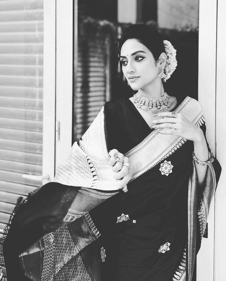 बंगाली अभिनेत्री आणि टीएमसी खासदार नुसरत जहाँचे चाहते आज देशभरात आहेत.(फोटो सौजन्य :nusratchirps/इंस्टाग्राम)