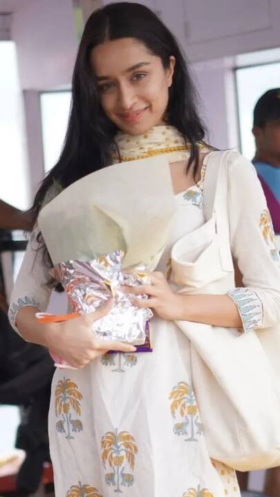 ਸ਼ਰਧਾ ਕਪੂਰ ਦੀ ਸਾਦਗੀ  'ਚ ਵੀ ਹੈ ਖੂਬਸੂਰਤੀ