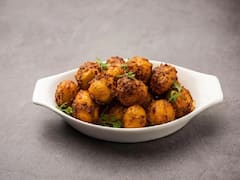 Kitchen Tips: बारिश के मौसम में डिनर के लिए बनाएं टेस्टी फ्राई मसाला आलू, जानें इसकी आसान रेसिपी