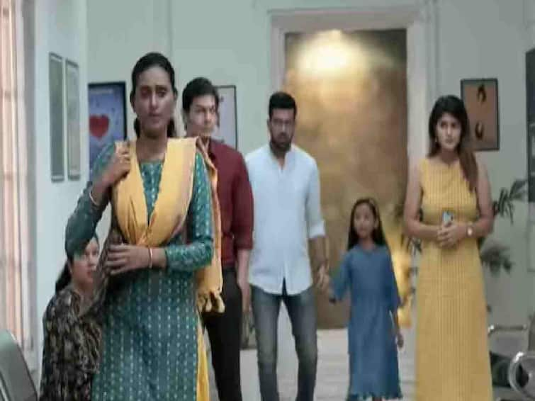 Rang Majha Vegla latest update shweta will change the DNA samples of Deepika and Deepa Rang Majha Vegla : श्वेता बदलणार डीएनए सॅम्पल! पुन्हा एकदा दीपिका आणि दीपाची ताटातूट होणार?