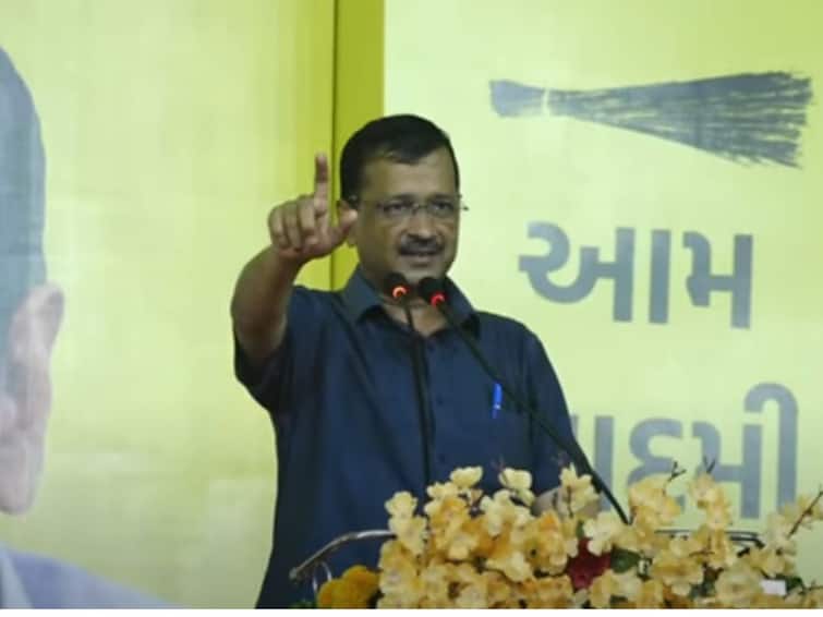 Debate broke out on providing free facilities in the country, Arvind Kejriwal said that a referendum should be held