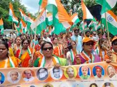 Tiranga Yatra: अमृत महोत्सव के तहत धनबाद में BJP महिला मोर्चा ने निकाली तिरंगा यात्रा, विधायक ने की अगुवाई