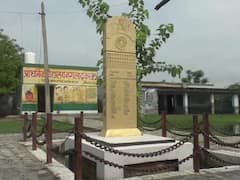 Independence Day 2022: इटावा के इस गांव में शहीदों की याद में हर साल लगता है मेला, 1951 में नेहरू ने दिया था सुझाव