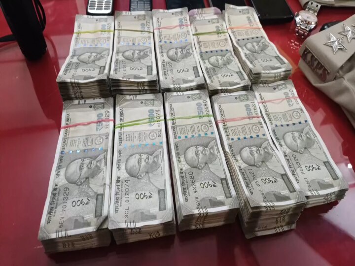 கோவில்பட்டியில் வியாபாரியை கடத்தி ரூ.5 லட்சம் பறித்த பெங்களூர் கும்பல் - 10 மணி நேரத்தில்  பிடித்த போலீஸ்