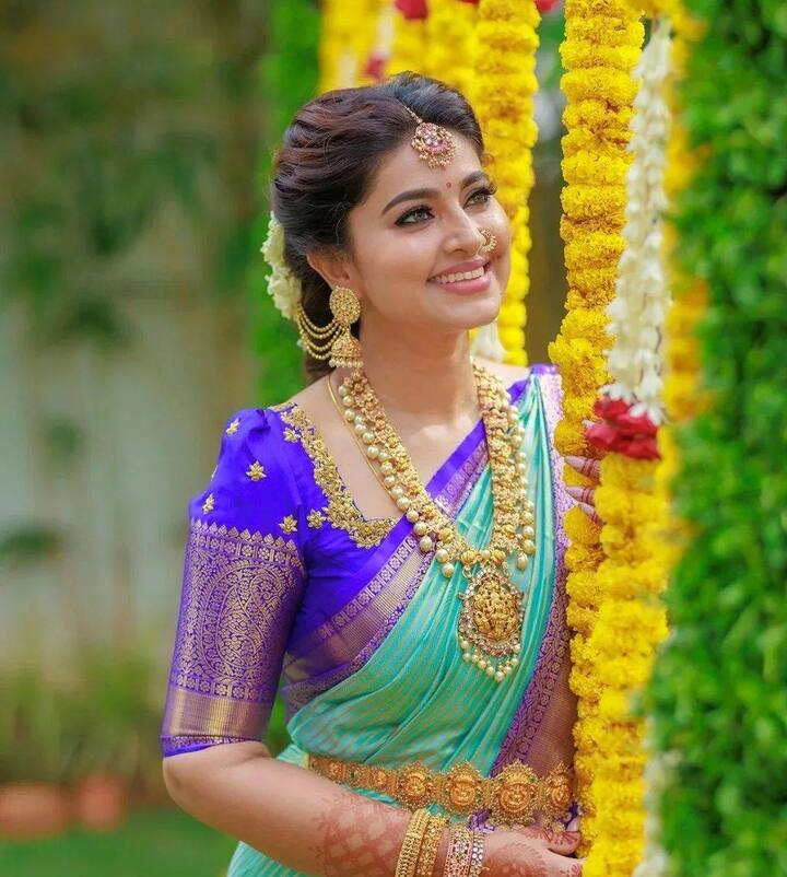எங்க வீட்டு குத்துவிளக்கே !