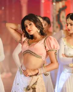 Anjali Arora Pics: કચ્ચા બદામ ફેમ અંજલી અરોડાએ લહેંગામાં બતાવ્યો ગ્લેમરસ અંદાજ, જુઓ ફોટો