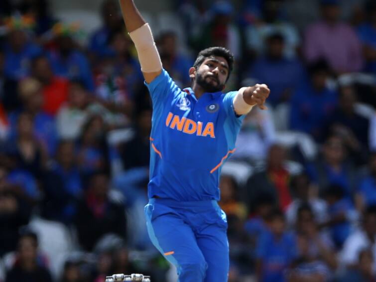 Asia Cup 2022 Senior India fast bowler Jasprit Bumrah ruled out due to back injury Jasprit Bumrah Ruled Out: ஆசிய கோப்பை கிரிக்கெட் இந்தியாவிற்கு பெரும் பின்னடைவு... பும்ரா விலகலா?-காரணம் என்ன?