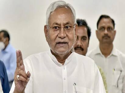 Amid talks of split with BJP Nitish Kumar calls JDU MLAs to Patna மத்திய அமைச்சரவையில் பங்கேற்க மாட்டோம் என்பதில் உறுதி..! பா.ஜ.க. - ஐக்கிய ஜனதா தள கூட்டணியில் என்ன நடக்கிறது..?