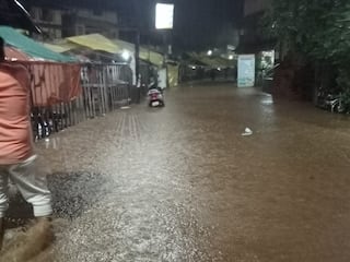 Trimbakeshwar Rain : त्र्यंबकेश्वरमध्ये पावसाची जोरदार बॅटिंग, श्रावणी सोमवार 'पाण्यात' 
