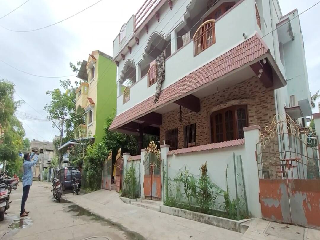 காஞ்சிபுரம்: 79 ஆயிரம் பேரிடம் வசூல்.. ரூ.4,383 கோடி.. தோண்ட தோண்ட வெளியே வரும் மர்மம்.. EOW raids Chennai firm in fraud case 4383 crore rupees have been collected from 79000 people across Tamil Nadu காஞ்சிபுரம்: 79 ஆயிரம் பேரிடம் வசூல்.. ரூ.4,383 கோடி.. தோண்ட தோண்ட வெளியே வரும் மர்மம்..