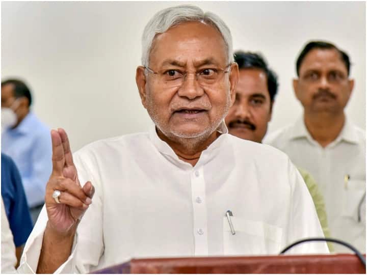 Bihar Politics: बीजेपी से गठबंधन के भविष्य को लेकर JDU आज लेगी फैसला? अमित शाह ने नीतीश कुमार से की बात | 10 बड़ी बातें