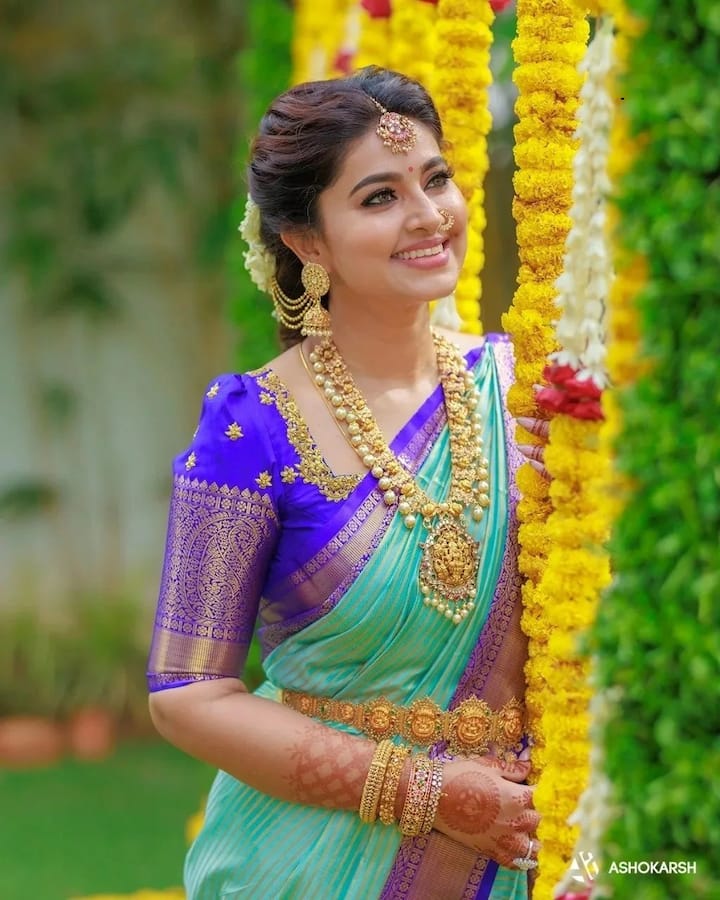 రాధాగోపాలం సినిమాలో బాపు బొమ్మ అంటే ఇలానే ఉండాలి అనిపించేలా కనిపించింది. Image Credit: Sneha/Instagram