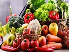 Vegetables Price List: வாரத்தின் முதல் நாளே தாறுமாறாய் எகிறிய காய்கறி விலை.. இன்றைய நிலவரம் இதுதான்..