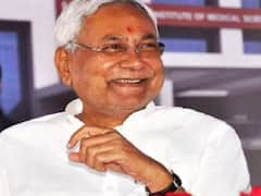 Bihar Political Crisis: बड़ी खबर, इस्तीफा नहीं देंगे नीतीश कुमार, बीजेपी के मंत्रियों को किया जा सकता है बर्खास्त