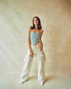 Ananya Pandey : காட்டுச் சிறுக்கி...நடிகை அனன்யா பாண்டேவின் நியூ க்ளிக்ஸ்!