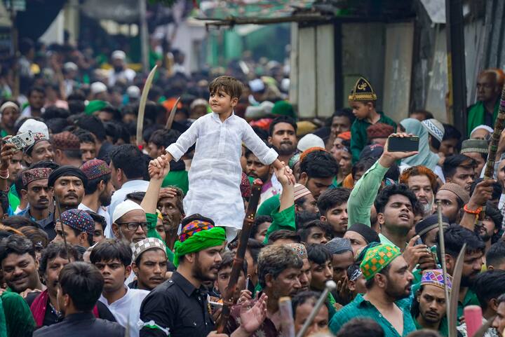 Muharram marks the martyrdom of Prophet Mohammed's grandson Imam Hussain and his followers at the battle of Karbala. Blood oozed out from the heads and chests of bare-chested Shia mourners who flagellated themselves with sharp-edged objects. (Image: PTI)