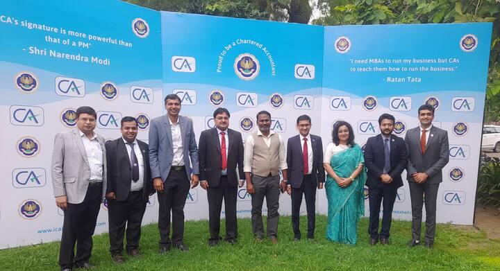 Ahmedabad branch of ICAI conducts Newly Qualified CAs  Campus Orientation Programme ICAI: આઈસીએઆઈનાં અમદાવાદ કેન્દ્રમાં નવા ક્વોલિફાય થયેલા CA માટે કેમ્પસ ઓરિયેન્ટેશન કાર્યક્રમ યોજાયો, 36 લાખ સુધીનું પેકેજ થયું ઓફર
