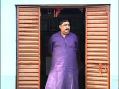 Anubrata Partha :  অনুব্রতকে 'গরু চোর', পার্থকে 'চোর' , দুই হেভিওয়েটকে লক্ষ্য করে স্লোগানের তির