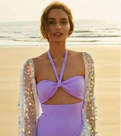 ਬਿਕਨੀ 'ਚ Manushi Chhillar ਨੂੰ ਦੇਖ ਫੈਨਜ਼ ਹਾਰ ਬੈਠਦੇ ਹਨ ਆਪਣਾ ਦਿਲ, ਦੇਖੋ ਇਕ ਤੋਂ ਵੱਧ ਇਕ Bikini ਲੁਕਸ