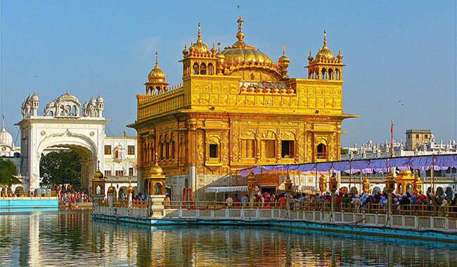 इस यात्रा में आप रांची, धनबाद, कुल्टी और जसीडीह स्टेशनों से बोर्डिंग/डिबोर्डिंग कर सकते हैं. यात्रा में आपको ठहरने के लिए रूम और यात्रा के लिए नॉन एसी बस की सुविधा दी जाएगी.