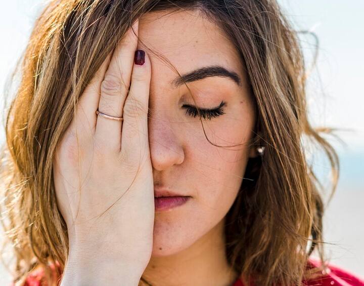 ਅੱਜ ਕੱਲ੍ਹ ਤਣਾਅ ਅਤੇ ਡਿਪਰੈਸ਼ਨ ਦੇ ਕਾਰਨ ਸਿਰ ਦਰਦ ਇੱਕ ਆਮ ਸਮੱਸਿਆ ਬਣ ਗਈ ਹੈ। ਕੁਝ ਲੋਕਾਂ ਨੂੰ ਹਰ ਦੂਜੇ ਦਿਨ ਕਿਸੇ ਨਾ ਕਿਸੇ ਕਾਰਨ ਸਿਰ ਦਰਦ ਹੁੰਦਾ ਹੈ।