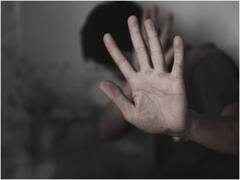 Gonda: चोर बताकर दलित किशोर का सिर मुंडवाया, फिर बीड़ी से जलाया, आरोपियों के खिलाफ केस दर्ज