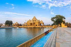 बता दें कि आईआरसीटीसी ने इस पैकेज की घोषणा अपने ट्विटर अकाउंट पर की है. जिसका नाम VAISHNODEVI AND AMRITSAR DARSHAN EX RANCHI है.