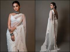 व्हाइट साड़ी में Helly Shah की दिलकश अदाओं ने बढ़ाया इंटरनेट का तापमान, ट्रेडिशनल लुक के आगे भूल जाएंगे उनका वेस्टर्न स्टाइल