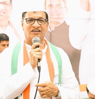 Balasaheb Thorat : किमान आता तरी दिल्ली वाऱ्या थांबतील, बाळासाहेब थोरात यांचे शिंदेंवर टीका 