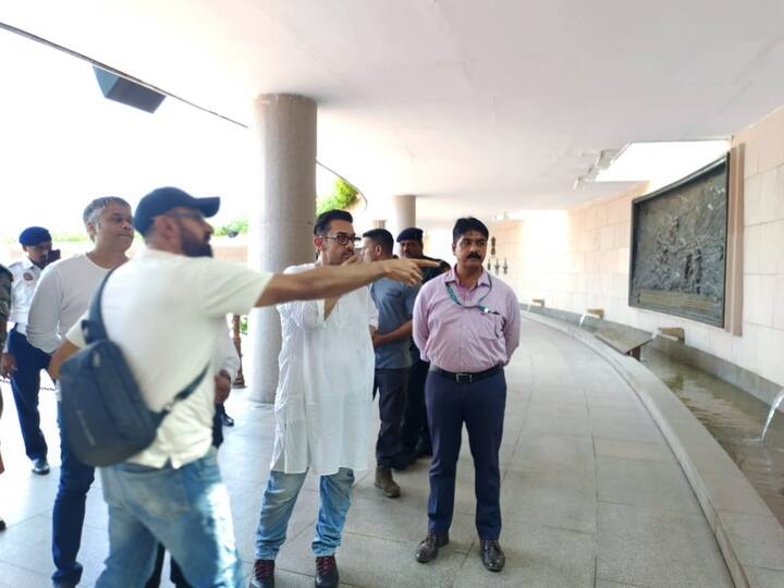 Ahead of its release, the team of 'Laal Singh Chaddha' including Aamir Khan visited the National War Memorial in New Delhi to pay homage to India's martyrs