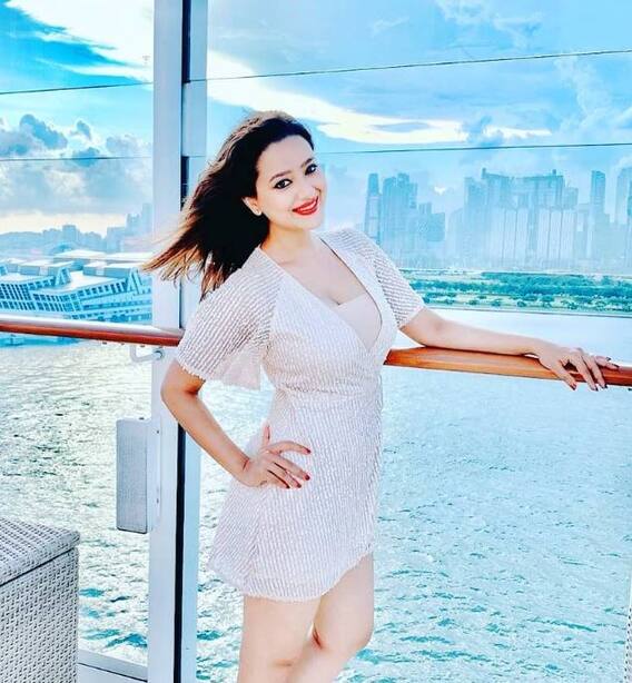 સાડીમાં પણ ખૂબસુરત લાગે છે  Madalsa Sharma