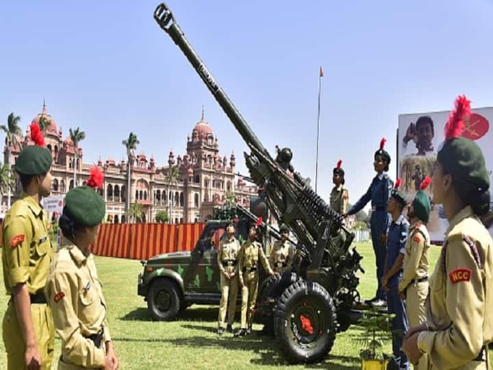 Independence Day 2022 DRDO Howitzer gun 21-Gun Salute DRDO ATAGS British firearms made in india Independence Day: In A First, DRDO’s Howitzer To Be Part Of 21-Gun Salute