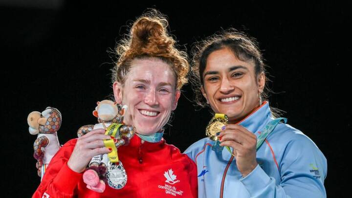 বিগত দুই গেমসে সোনা জিতেছিলেন ভিনেশ ফোগত, বার্মিংহামেও সেই ধারা অব্যাহত রইল, হ্যাটট্রিক করলেন ভিনেশ।