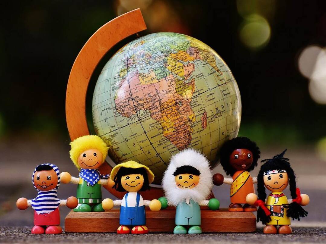 These are the five languages ​​that rule the world, do you know how many people speak each language? Languages: ప్రపంచాన్ని ఏలుతున్న అయిదు భాషలు ఇవే, ఒక్కో భాషని ఎంత మంది మాట్లాడుతున్నారో తెలుసా?