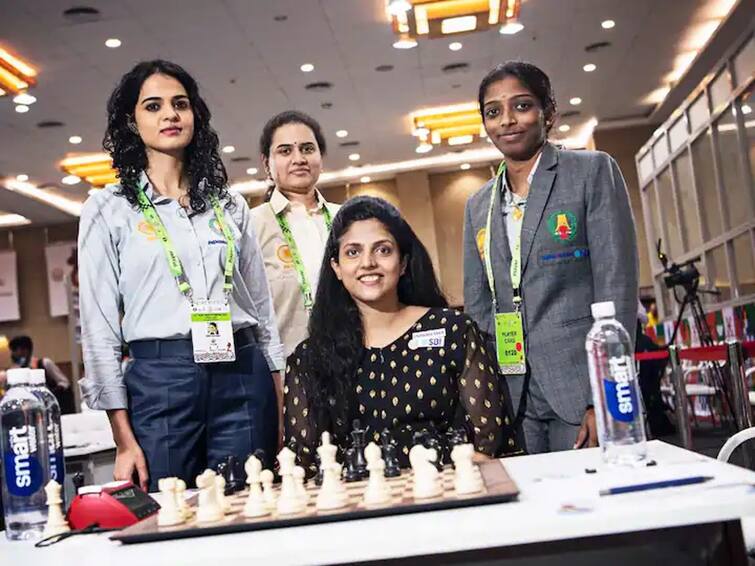 Chess Olympiad individual and team wins from TamilNadu செஸ் ஒலிம்பியாட்டில் தமிழ்நாடு வீரர்கள்... தனி நபர் பதக்கம், குழு பதக்கம் வென்றவர்கள் பட்டியல்