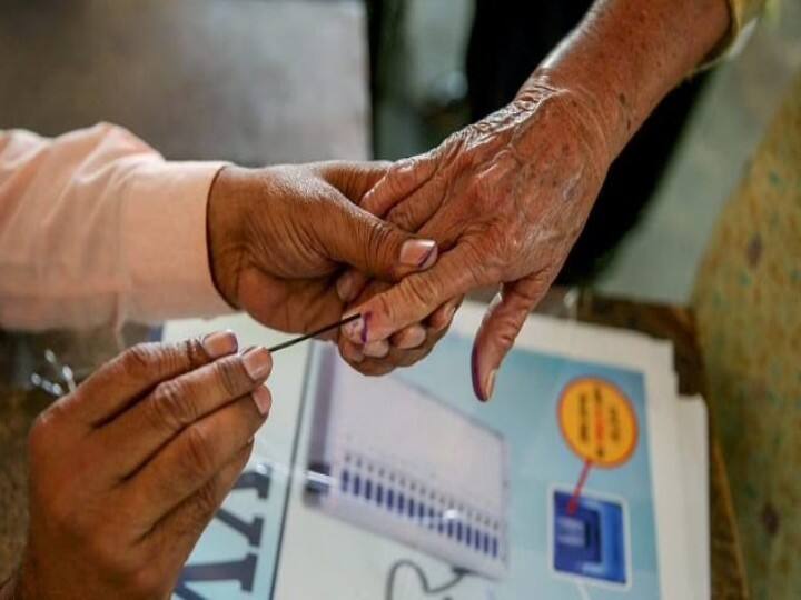 Assembly elections will not be held in Jammu and Kashmir this year, voter list will be published on November 25 Jammu and Kashmir: जम्मू-कश्मीर में इस साल चुनाव की संभावना कम?  25 नवंबर को होगा मतदाता सूची का प्रकाशन