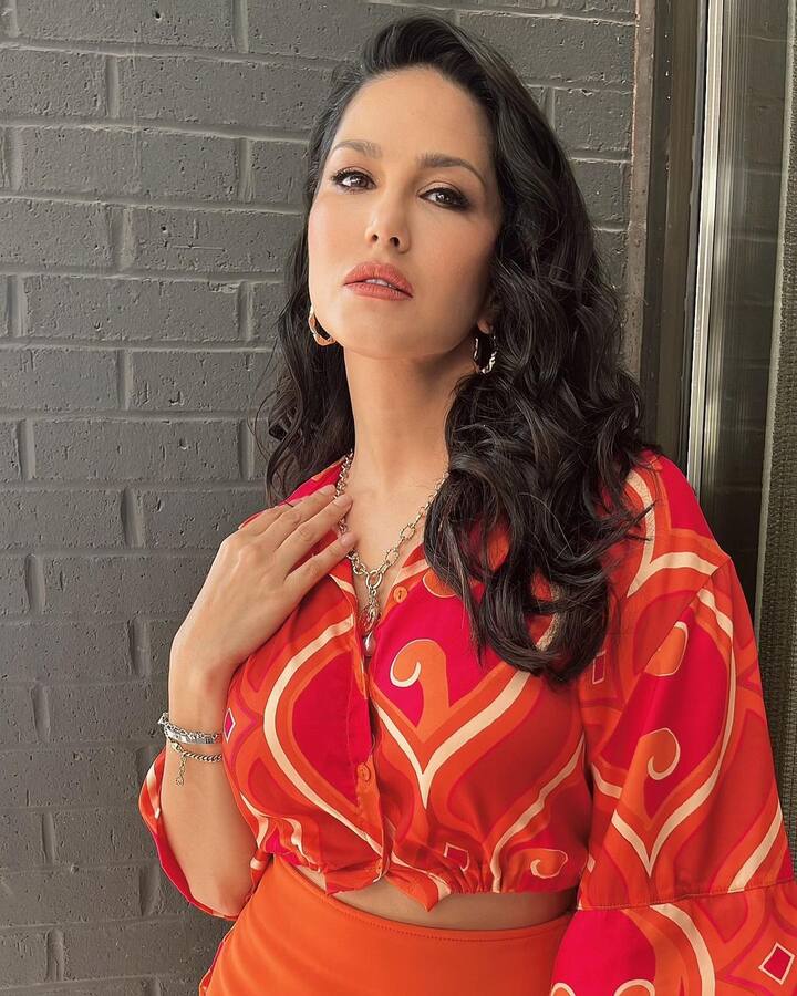 सनी लिओनीचे नाव इंडस्ट्रीतील प्रसिद्ध अभिनेत्रींच्या यादीत समाविष्ट आहे.(फोटो सौजन्य : sunnyleone/इंस्टाग्राम)