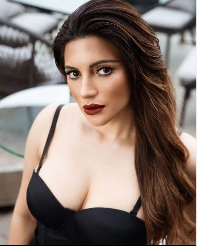 Shama Sikander Photo: અભિનેત્રી શમા સિકંદરે તેની અભિનય કુશળતાને ટીવીથી બોલિવૂડ સુધી પહોંચાડી છે.