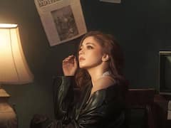 PHOTO: टीना दत्ताने पुन्हा तोडली 'संस्कारी बहू'ची इमेज, छोटा ड्रेस घालून केलं बोल्ड फोटोशूट!