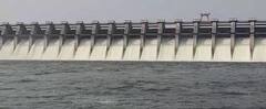 Photo: जायकवाडी धरणाचे 18 दरवाजे दीड फुटाने उघडले