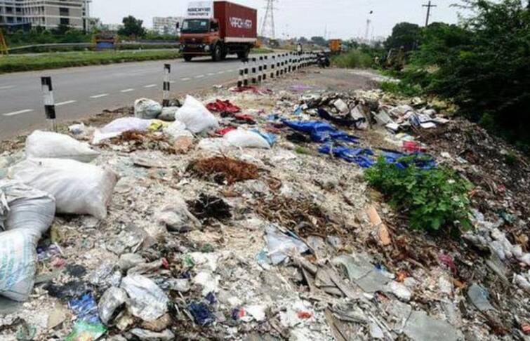 Ariyalur- Trichy road is a health problem due to the garbage piled up on it TNN அரியலூர் - திருச்சி சாலையில் குவிந்துள்ள குப்பைகளால் தொற்று நோய் பரவும் அபாயம்