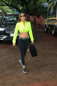 Nia Sharma और Dheeraj Dhoopar ने शुरू की झलक दिखला जा 10 की शूटिंग, सामने आईं ऐसी तस्वीरें