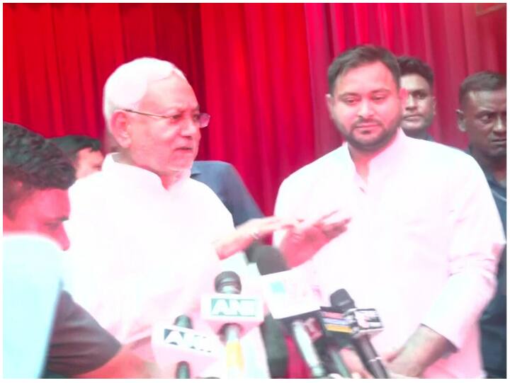 नीतीश कुमार के कल यानी 9 अगस्त को इस्तीफा देने बाद 8वीं बार मुख्यमंत्री पद की शपथ ली.