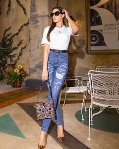 Nora Fatehi Pics: व्हाइट ट्रांसपेरेंट ड्रेस में नोरा फतेही का दिखा क्लासी लुक, हाई हिल्स पहन एक्ट्रेस ने दिए गजब के पोज़