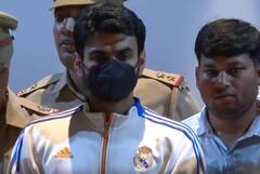 Shrikant Tyagi का महिला से माफीनामे का वीडियो सोशल मीडिया पर तेजी से तैर रहा