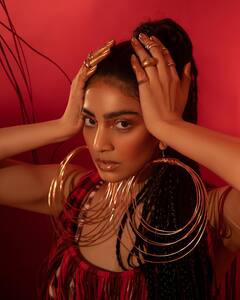 Yogita Bihani Glamours Photos : बेहद ग्लैमरस हैं योगिता बिहानी, बिकिनी में लेटेस्ट तस्वीरें हो रहीं वायरल